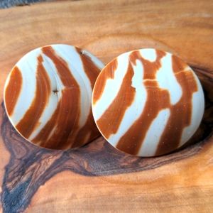 Retro shell earrings